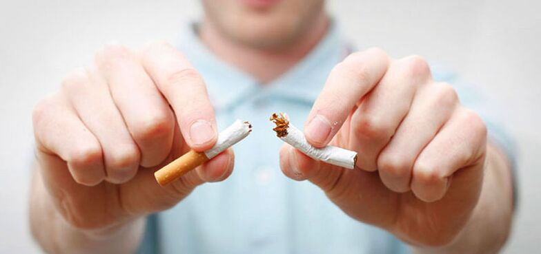 Colocado em meio cigarro