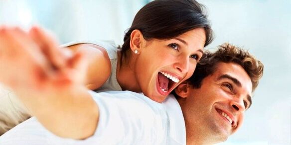 mulher e homem feliz com maior potência